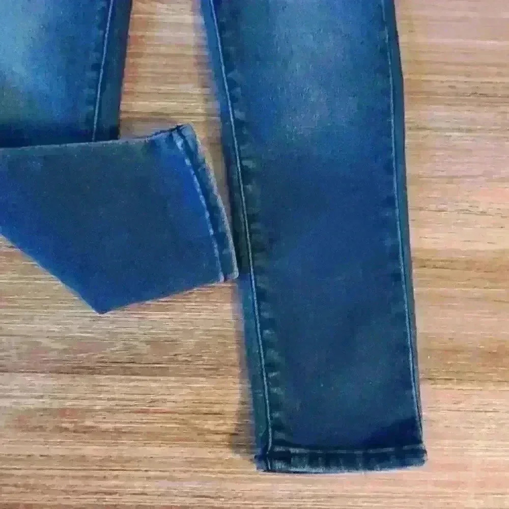 True Religion Girls 6 Medium Dark Wash skinny jean‎ - Picture 2 of 8